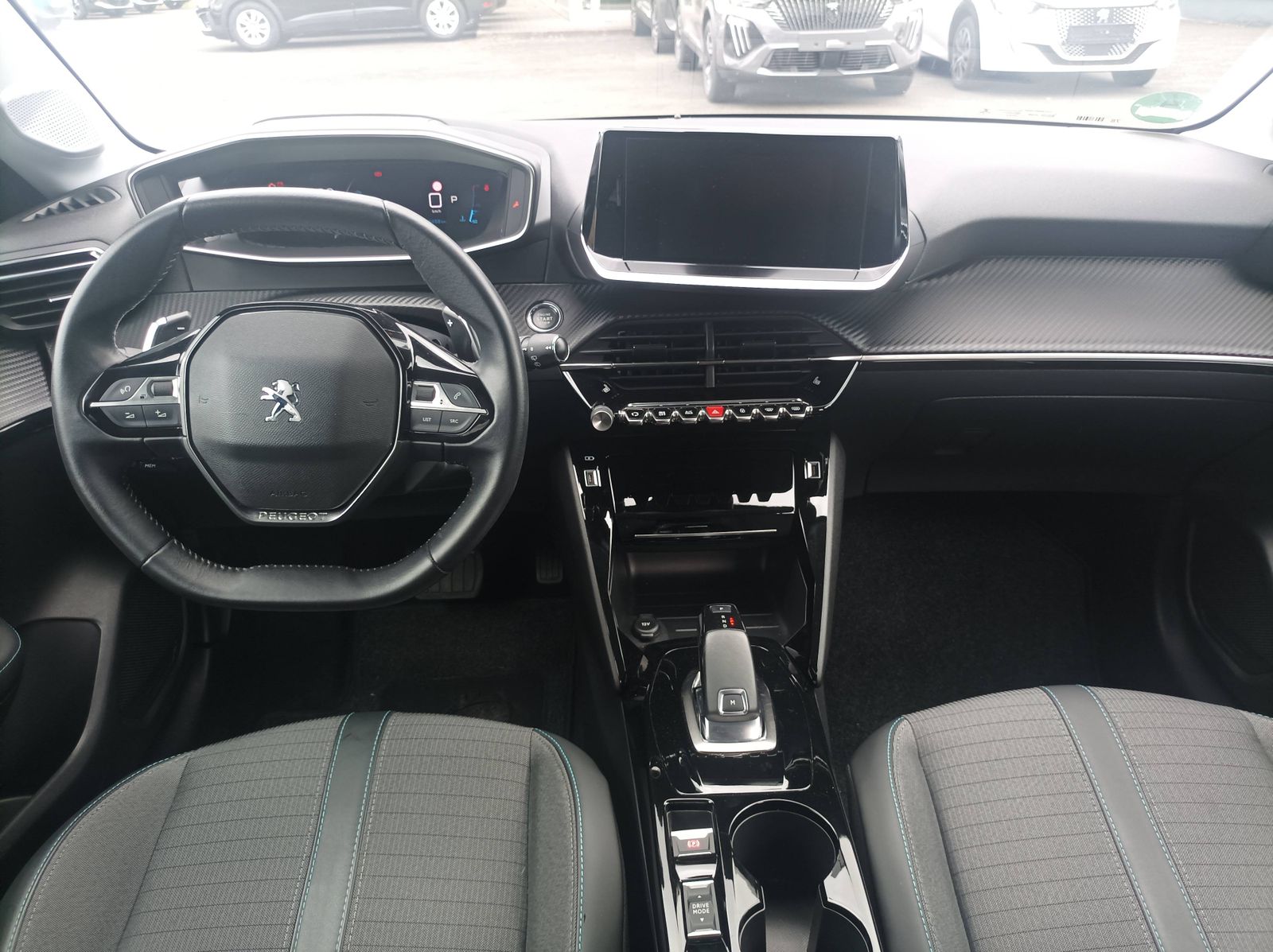 Peugeot 208 Allure 100 Automatik - Samsaru's Car Outlet