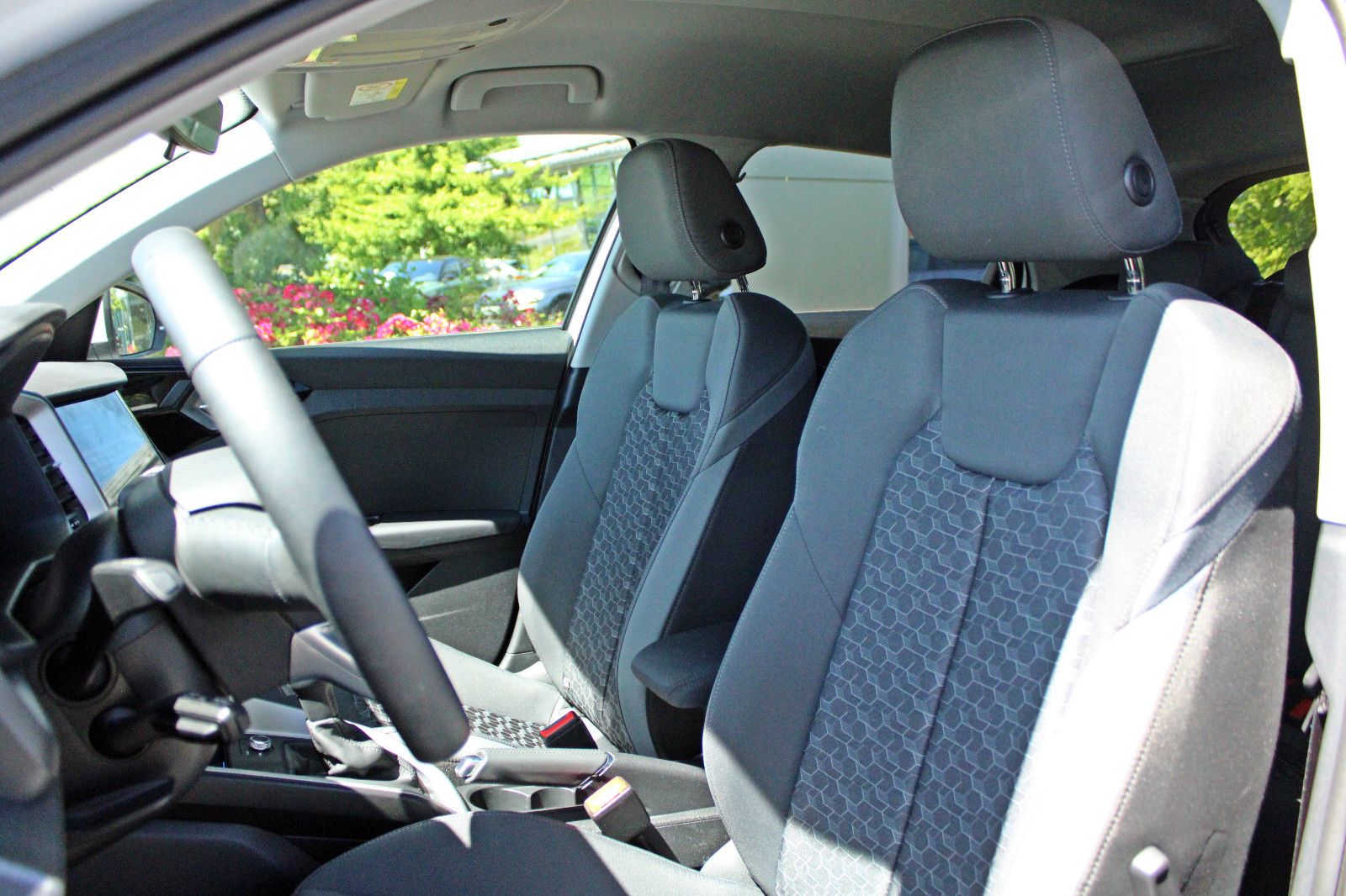 Audi A1 Sportback 25TFSI S-line Black - Samsaru's Car Outlet