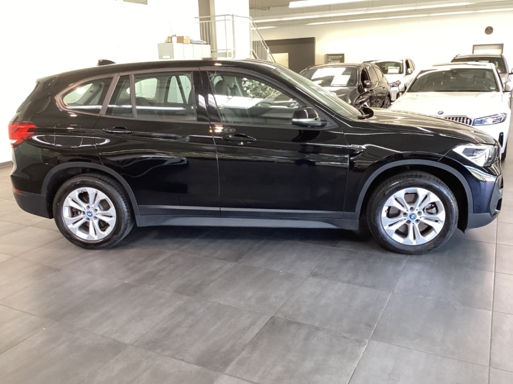 BMW X1 xDrive 25e - Samsaru's Car Outlet