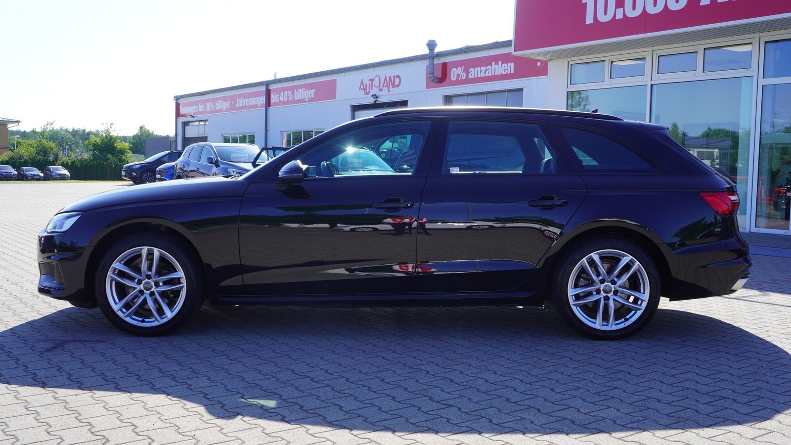 Audi A4 35 2.0 TFSI Avant advanced - Samsaru's Car Outlet