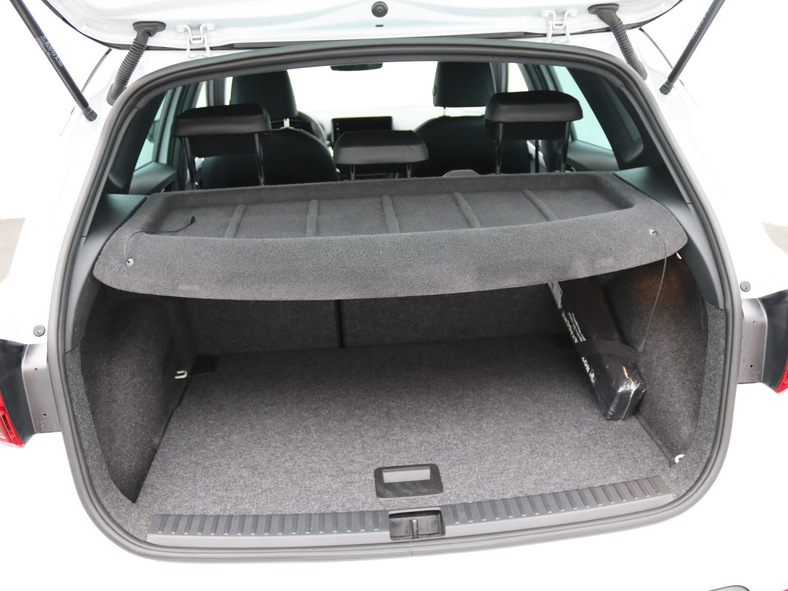 Seat Arona FR 1.5 TSI DSG / Navi, FullLink, AHK, LED