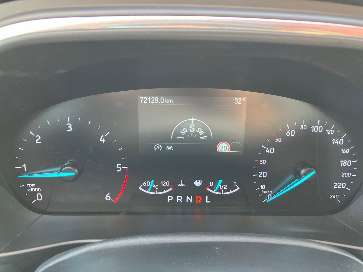 Ford Focus Turnier Titanium X 1.5 EcoBl. Aut. - Samsaru's Car Outlet