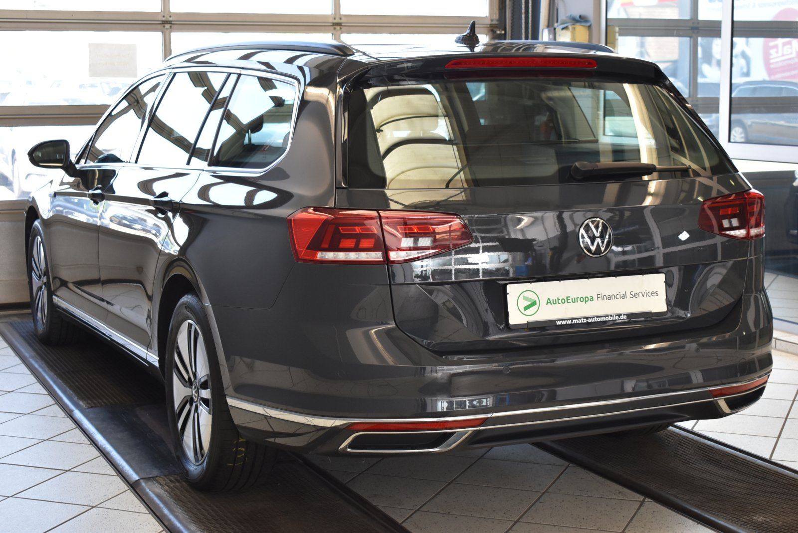 Volkswagen Passat Variant 1.4TSI Hybrid GTE DSG - Samsaru's Car Outlet
