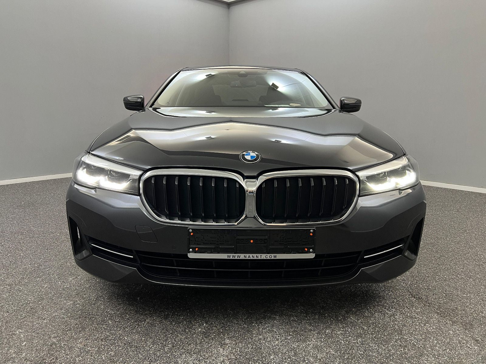 BMW 520d xDrive LED*CARPLAY*WERKSGARANTIE 11/25*MEGA