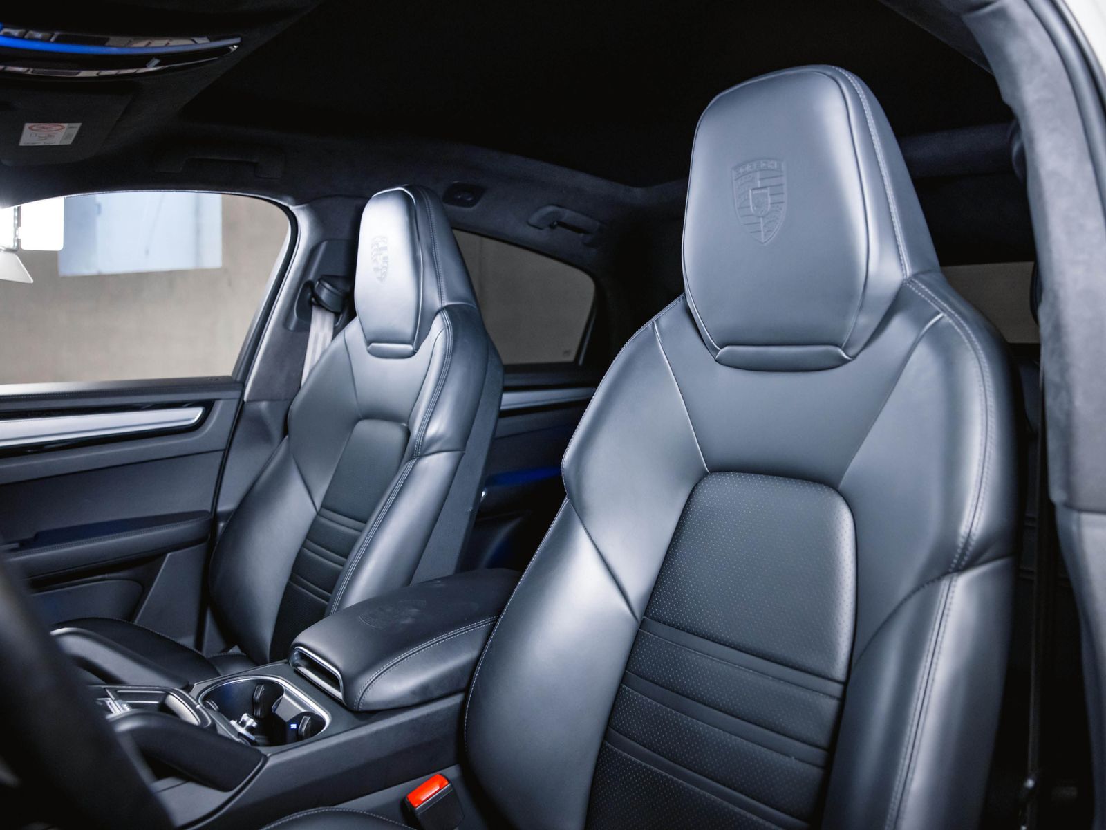 Porsche Cayenne Coupé Platinum Edition Luftfederung