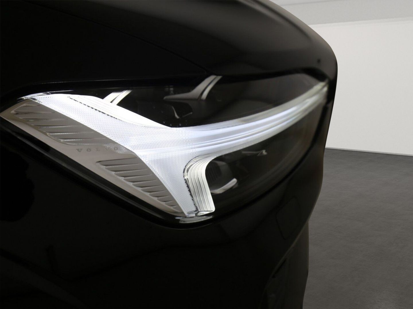 Volvo XC60 T6 Plus AWD - Samsaru's Car Outlet