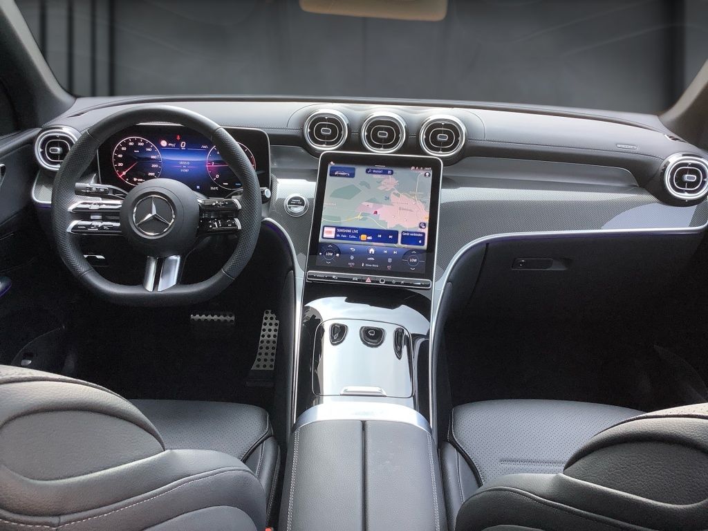 Mercedes-Benz GLC 220 d 4M AMG+KAM+LED+AMBI+TOTW+DIST+PANO+AHK