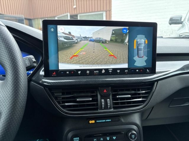 Ford Focus Turnier ST-Line X Automatik AHK-abnehmbar