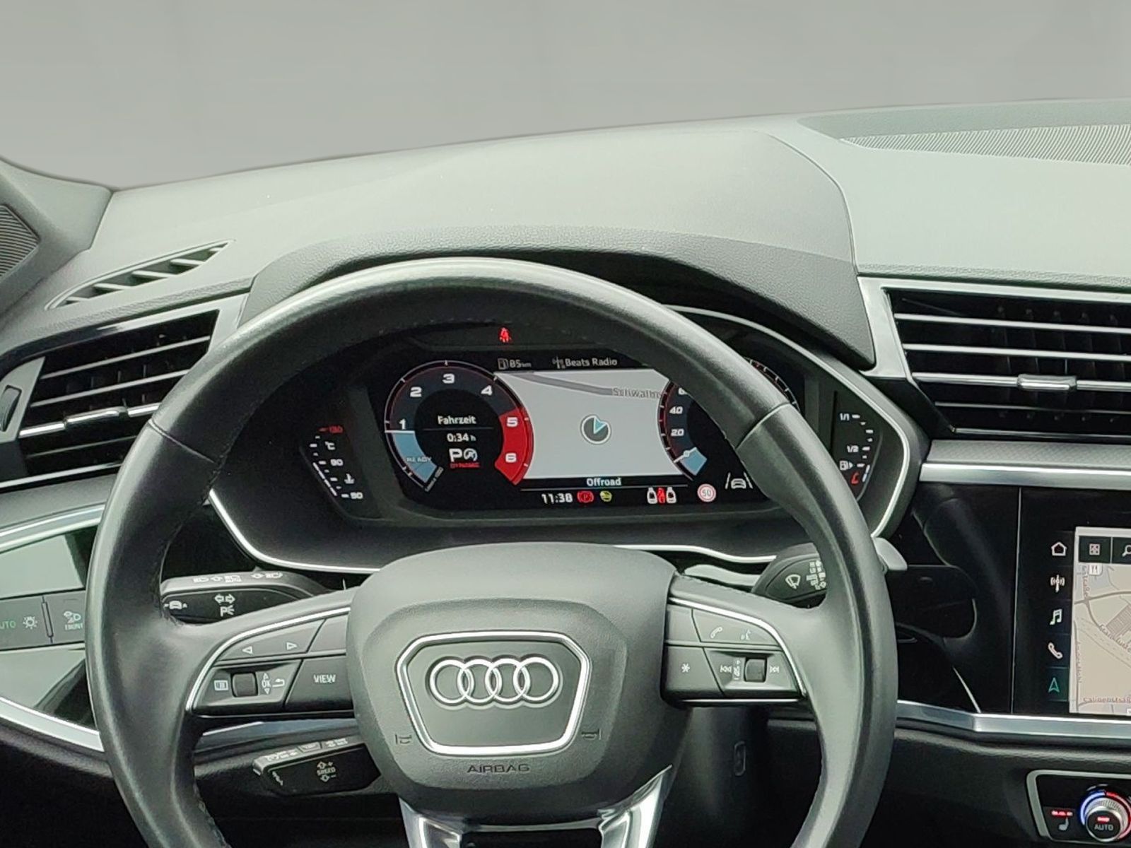 Audi Q3 advanced 40 TDI quattro - Samsaru's Car Outlet