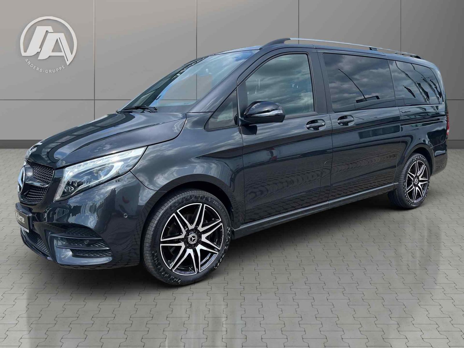 Mercedes-Benz V 300 AMG 4MATIC - Samsaru's Car Outlet