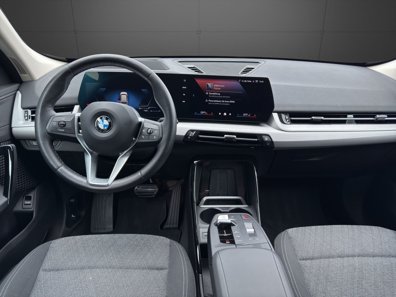 BMW X1 xDrive23i - Samsaru's Car Outlet