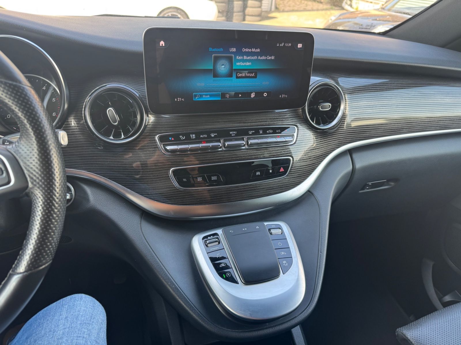 Mercedes-Benz V 300 d 4Ma Edition - Samsaru's Car Outlet
