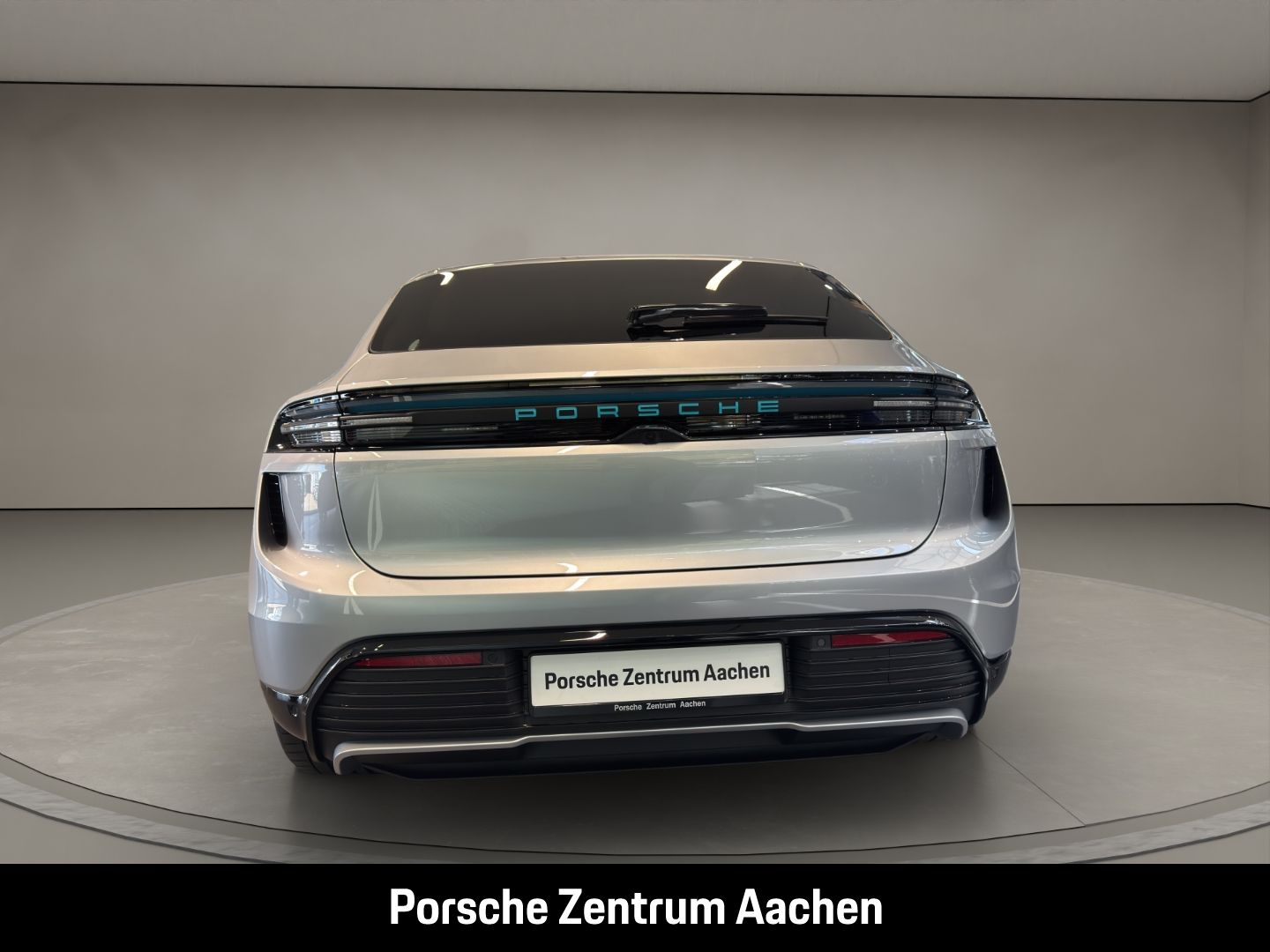 Porsche Macan Turbo BOSE InnoDrive Panorama LED-Matrix