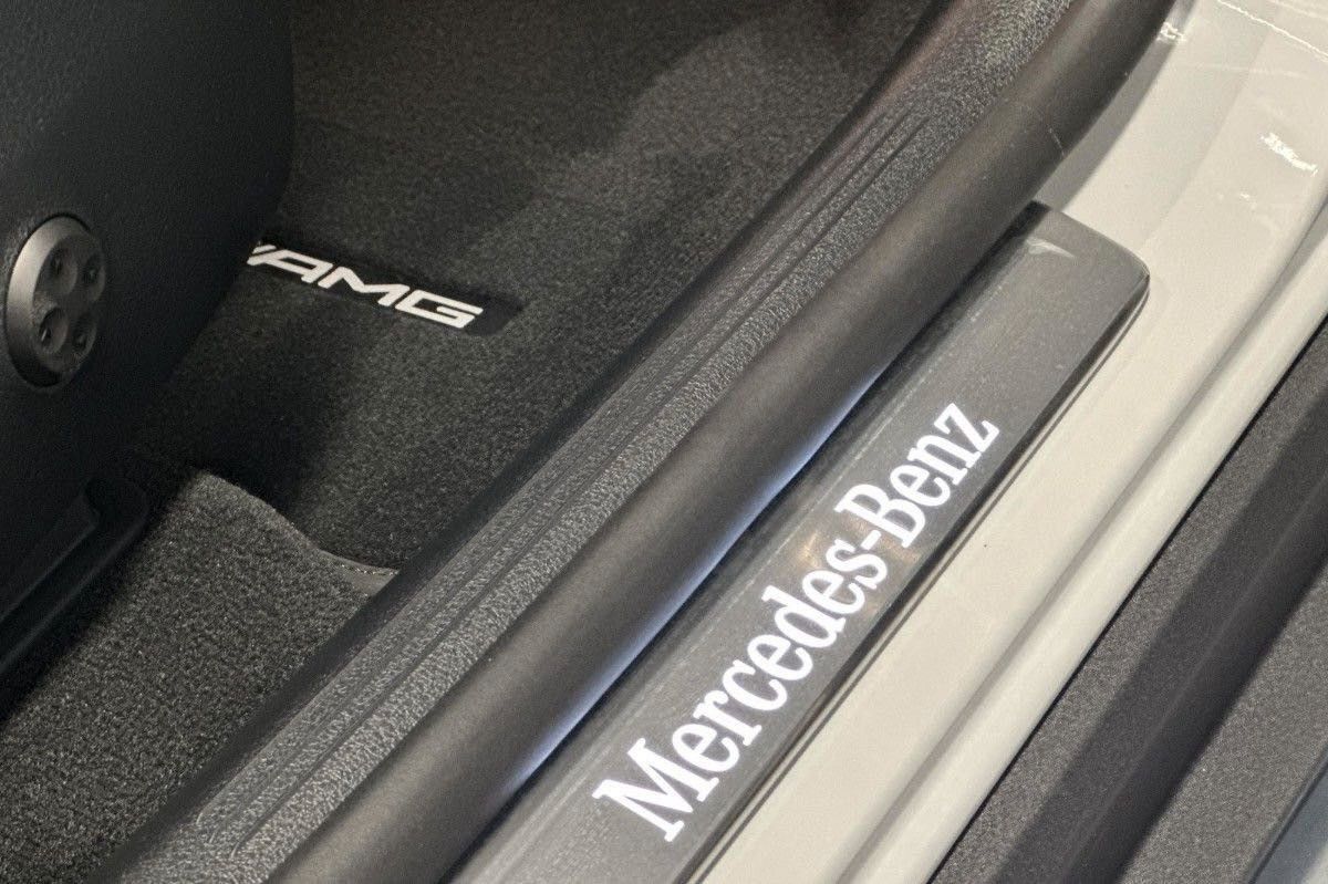 Mercedes-Benz GLC 300de 300 de 4Matic AMG 333hp Panorama *VAT*