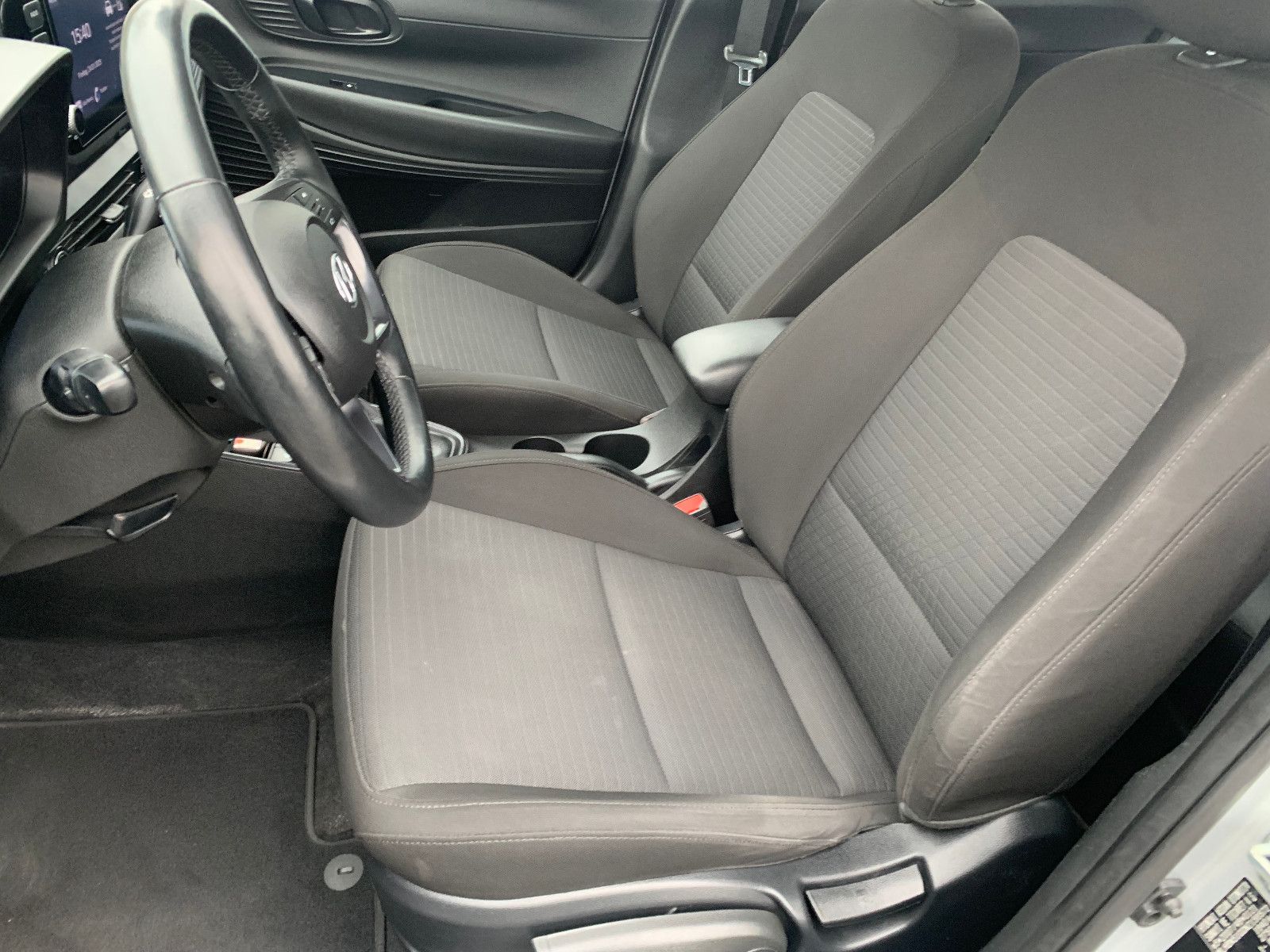 Hyundai i20 Comfort Autom. - Samsaru's Car Outlet