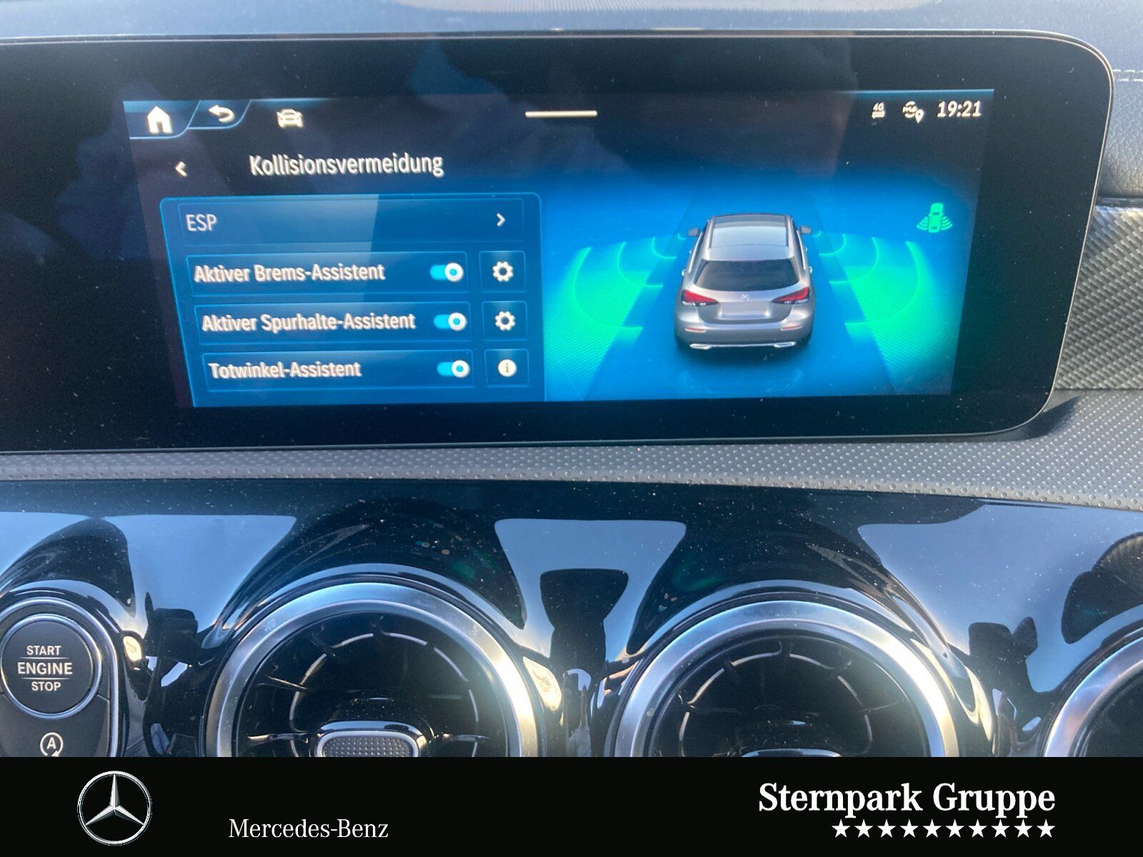 Mercedes-Benz A 180 Progressive - Samsaru's Car Outlet