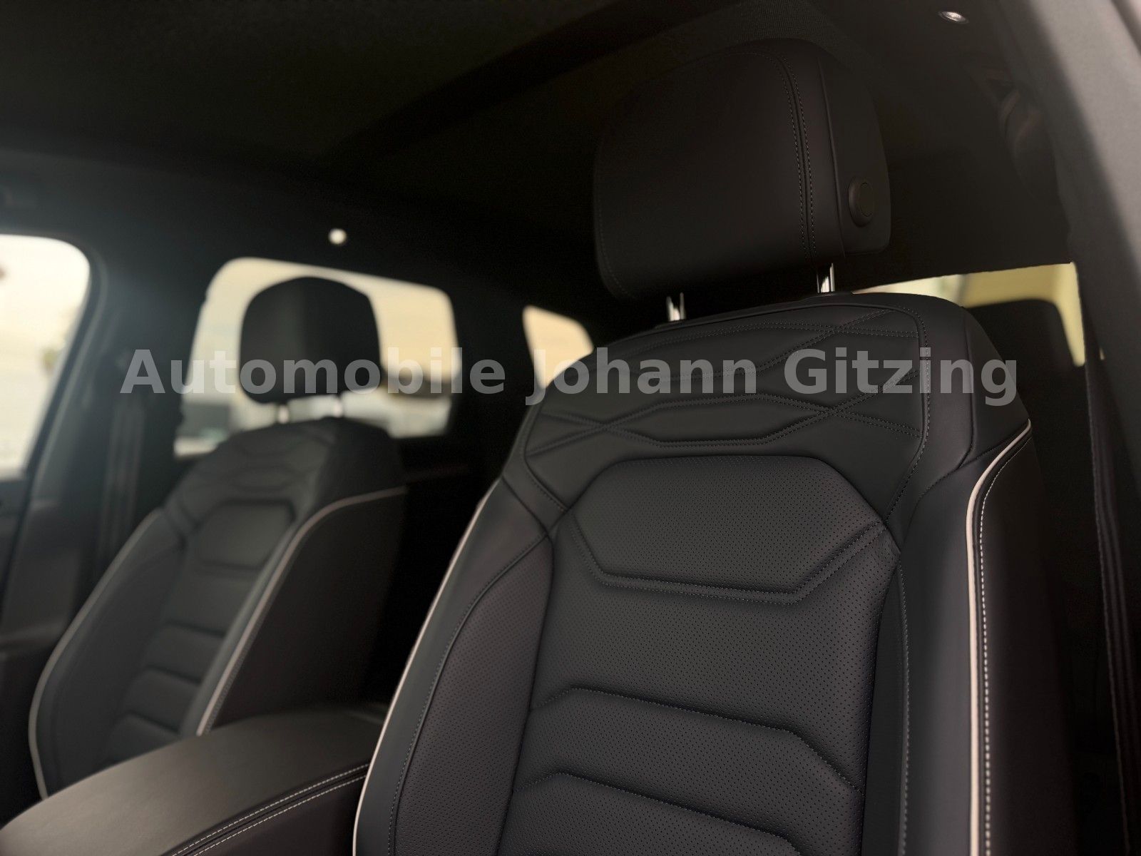 Volkswagen Touareg R Line V6 22"BlackStyle Allrad HuD PanoD