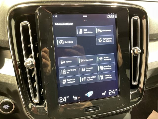 Volvo XC40 T3 Momentum Pro Automatik LED Navi Pano PDC
