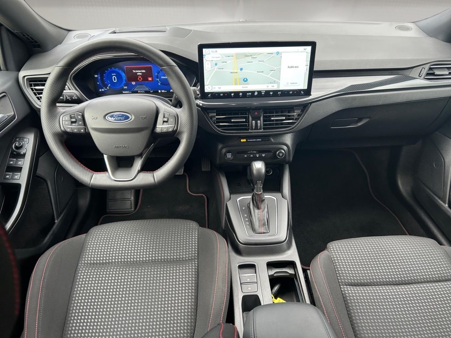 Ford Focus ST-Line X Turnier 1,0l EcoBoost AT AHK-abn