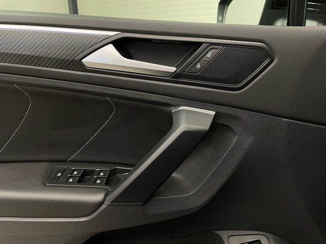 Volkswagen Tiguan1.4 TSI R-LINE E-HYBRID AHK+KEYLESS+LED+LE