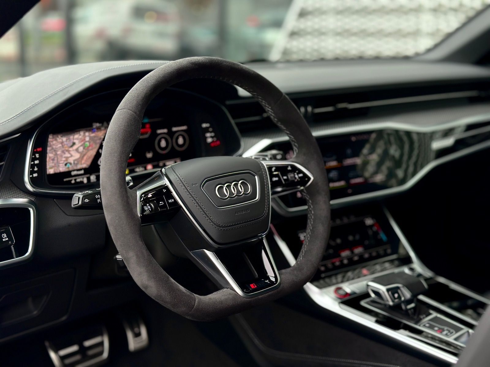 Audi RS 6 Avant KERAMIK*HUP*305KMH*LASER*PANO*B&O*STH