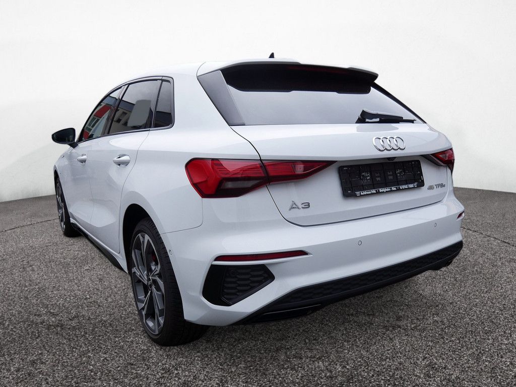 Audi A3 Sportback 40 TFSIe S-Line ACC+KAMERA+SHZ+LED+