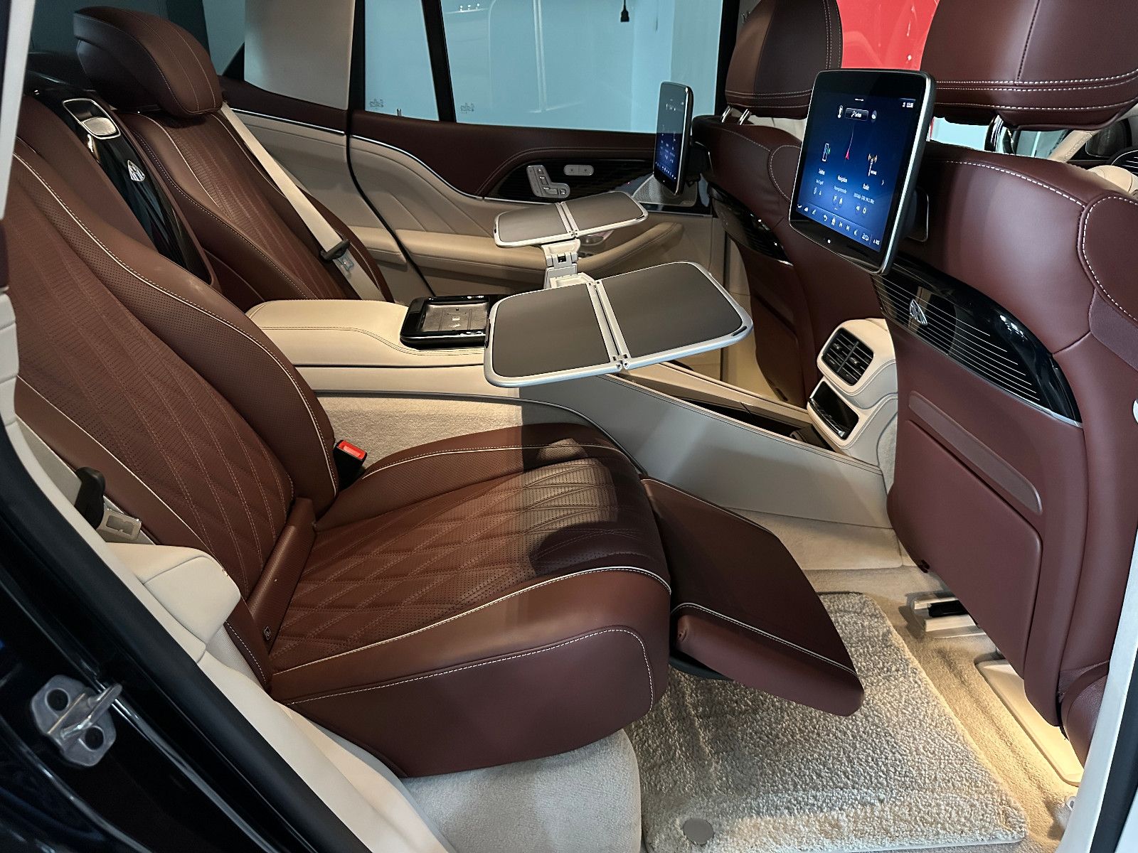 Mercedes-Benz GLS 600 Maybach - Samsaru's Car Outlet