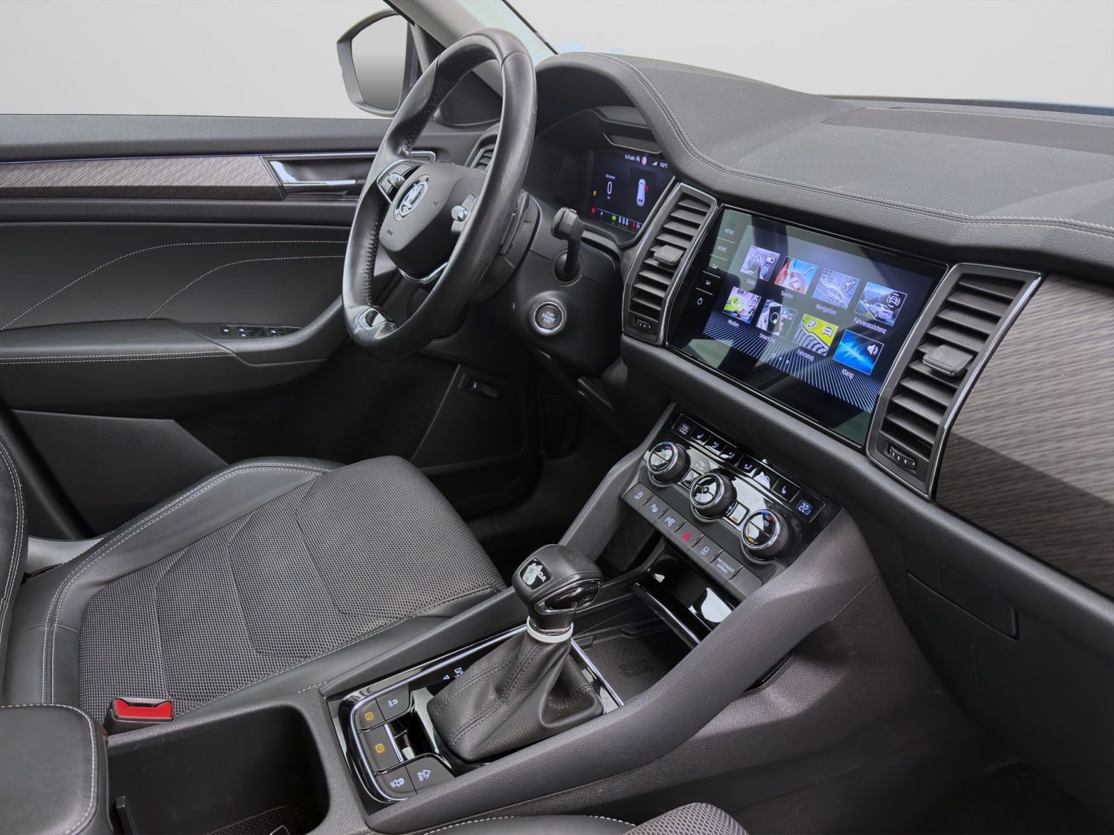 Skoda Kodiaq 2.0 TDI DSG 4x4 STYLE NAVI AHK KLIMA KAME