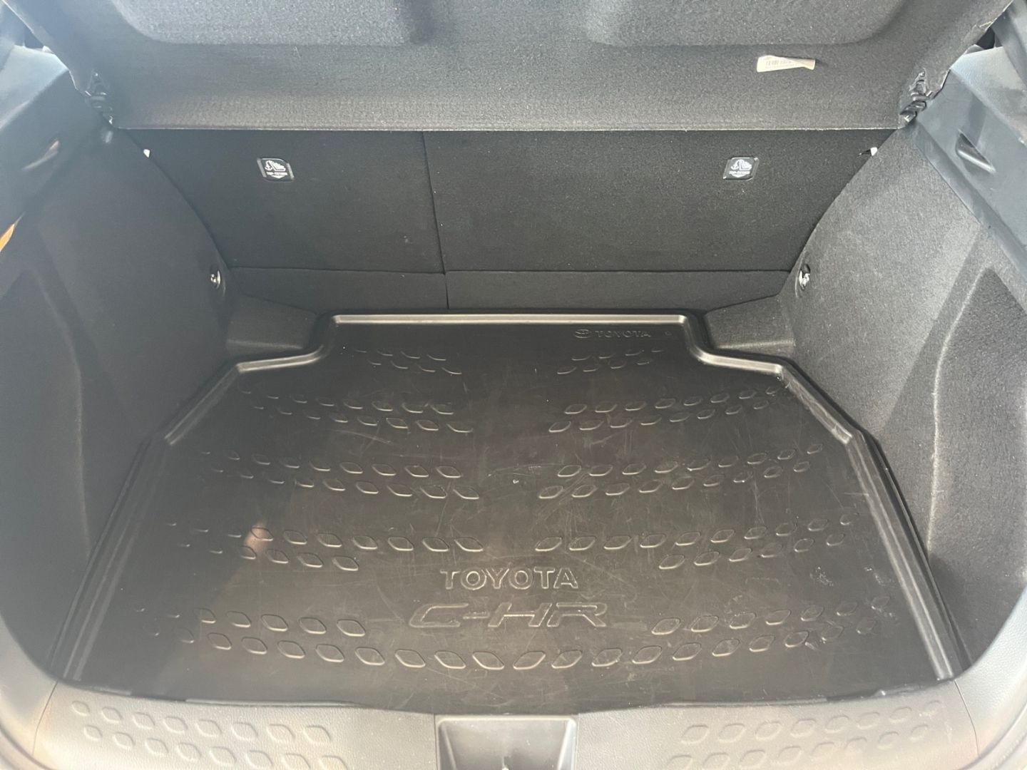 Toyota C-HR 1.8 Hybrid Business-Edition - Samsaru's Car Outlet