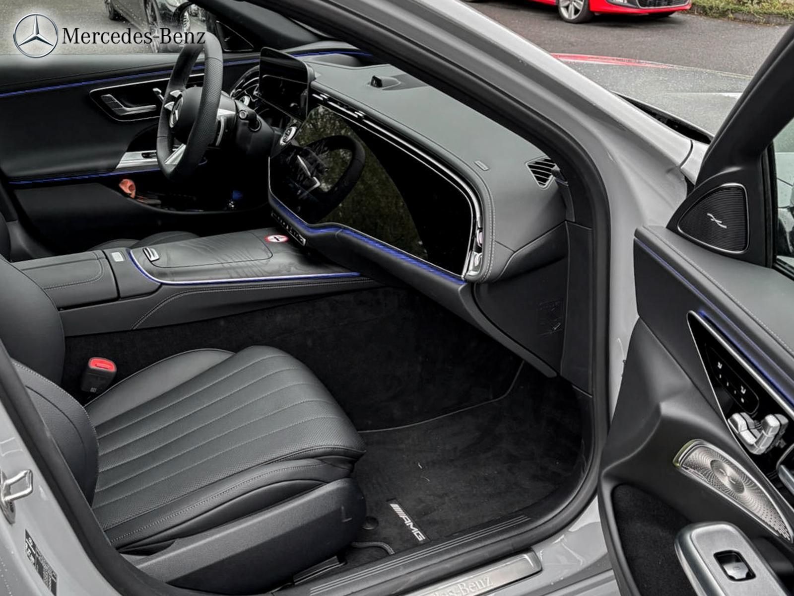 Mercedes-Benz E 450 d 4M T AMG 360°+DIG-LED+AHK+Pano+Standhz.