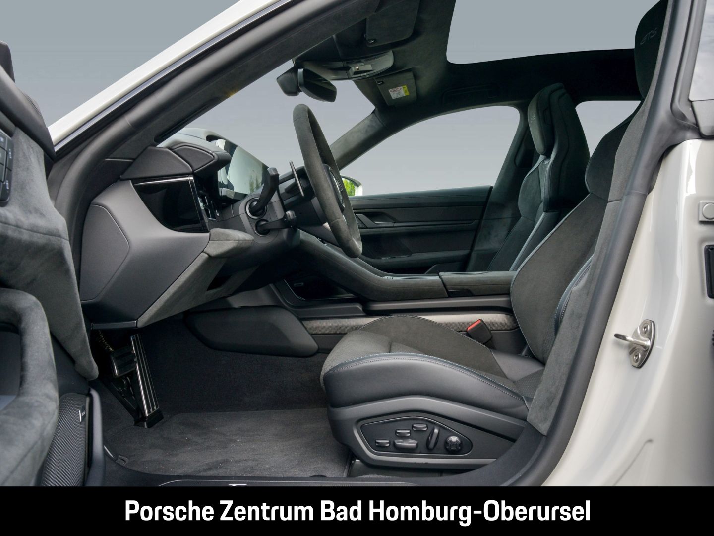 Porsche Taycan GTS Sport Turismo HA-Lenkung Active-Ride