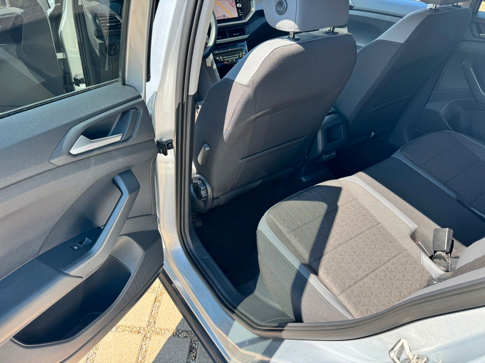 Volkswagen T-Cross 1.0 TSI Style DSG - Samsaru's Car Outlet