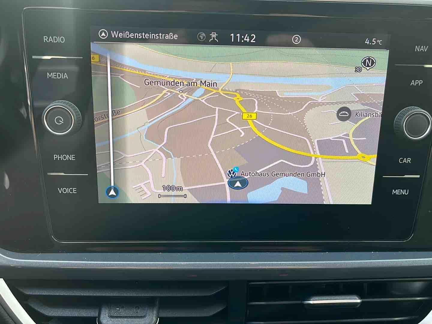 Volkswagen T-Roc 1.5 TSI Aut. Style - Samsaru's Car Outlet