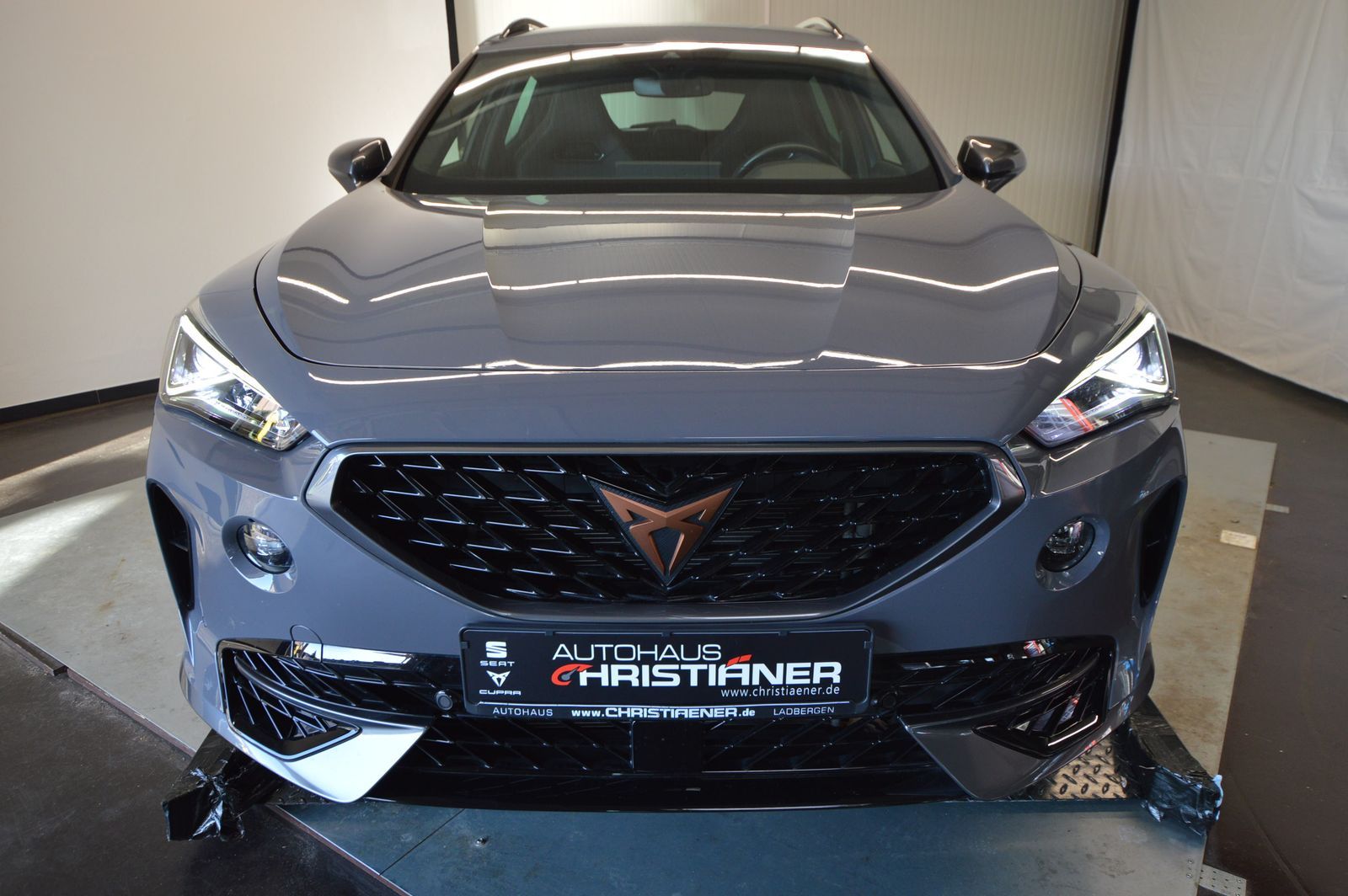 Cupra Formentor VZ 2.0 TSI 4Drive - Samsaru's Car Outlet