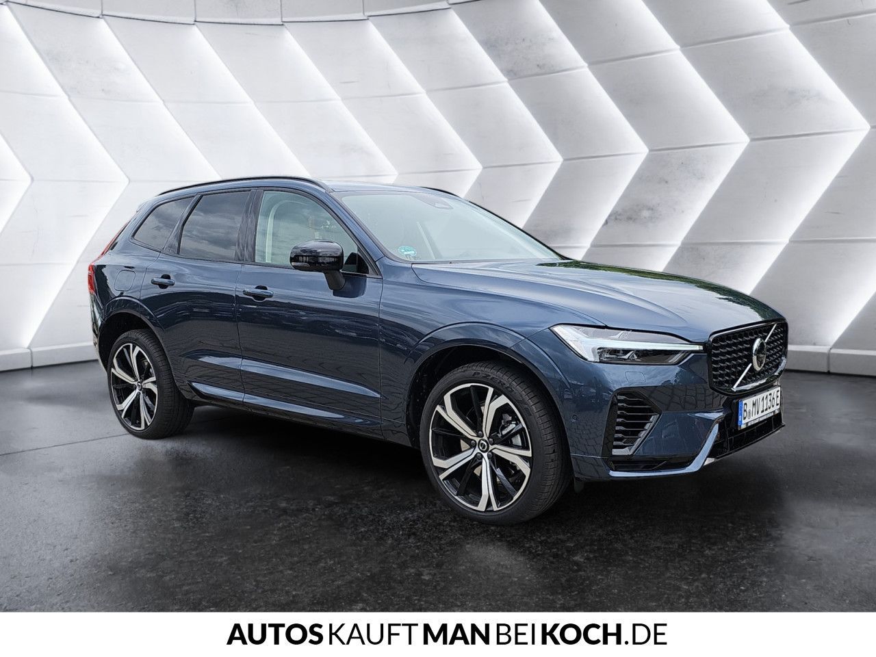 Volvo XC60 T6 AWD Plug-in Hybrid Ultra - Samsaru's Car Outlet