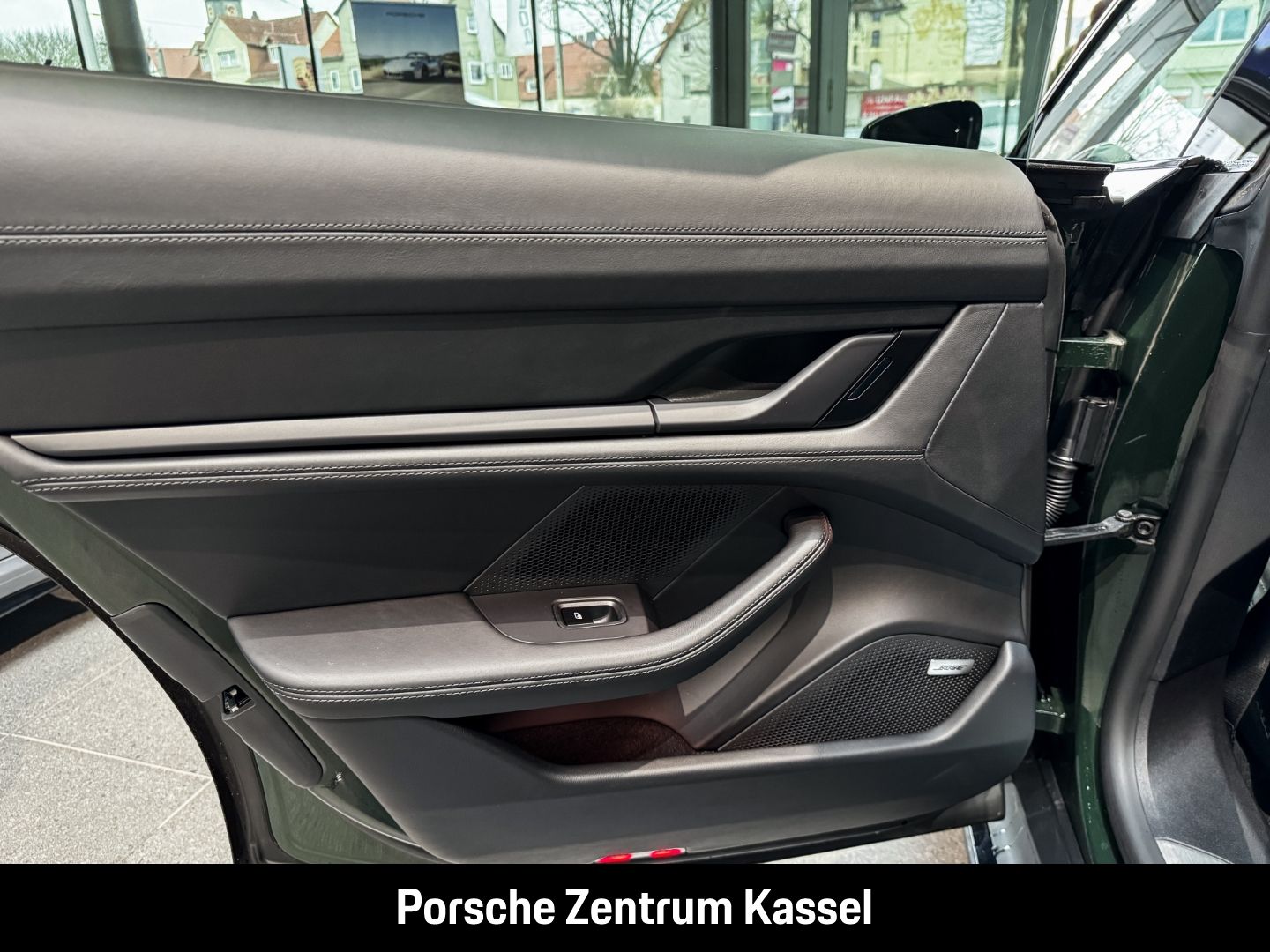 Porsche Taycan 4S Sportpaket Panorama  Bose 360 Kamera