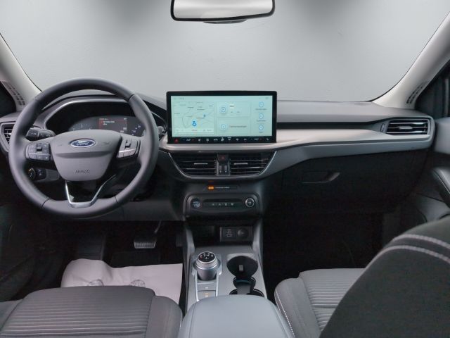 Ford Focus Titanium Automatik Kamera ACC Fahrassisten