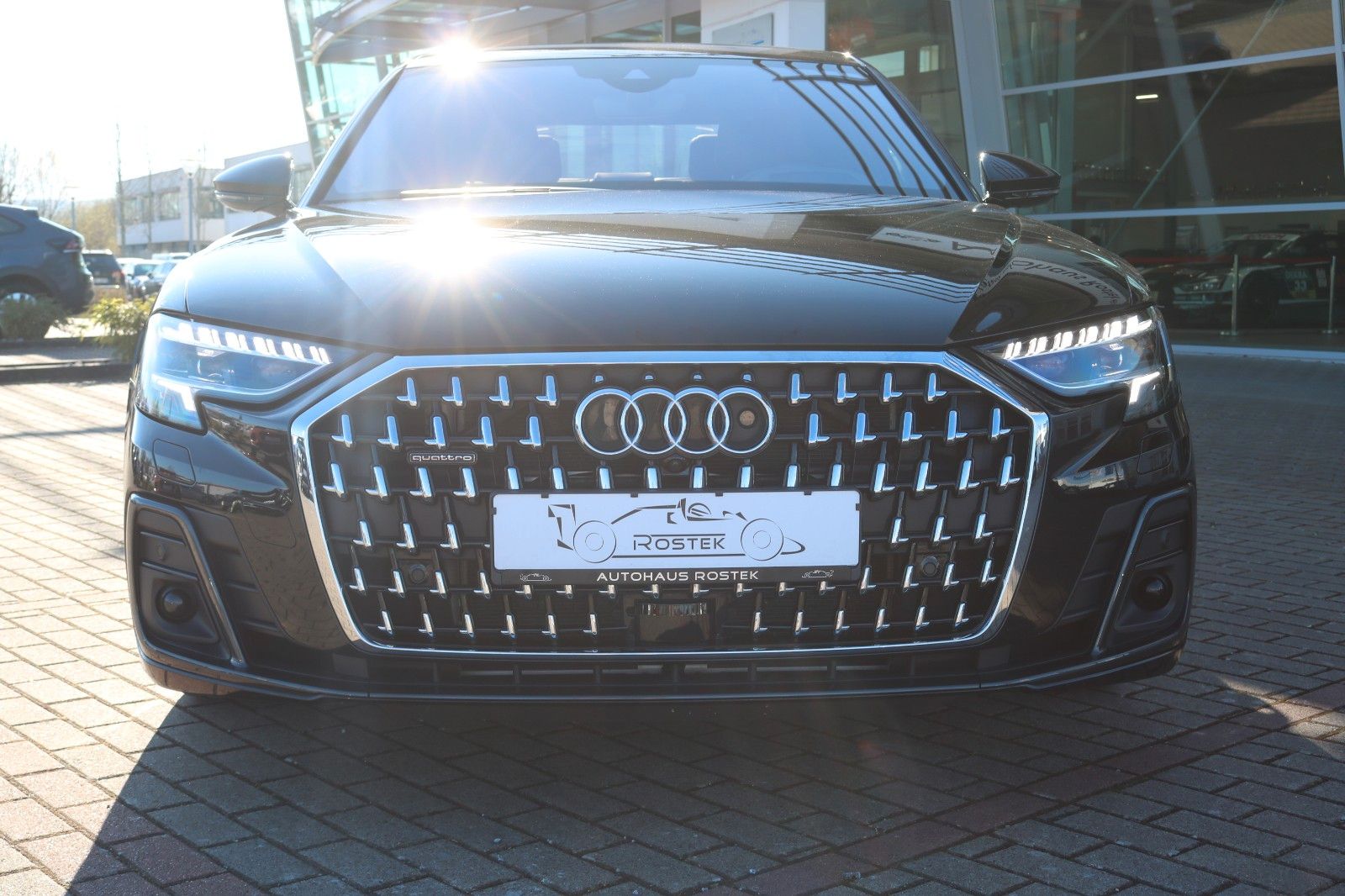 Audi A8 60 TFSI e quattro - Samsaru's Car Outlet