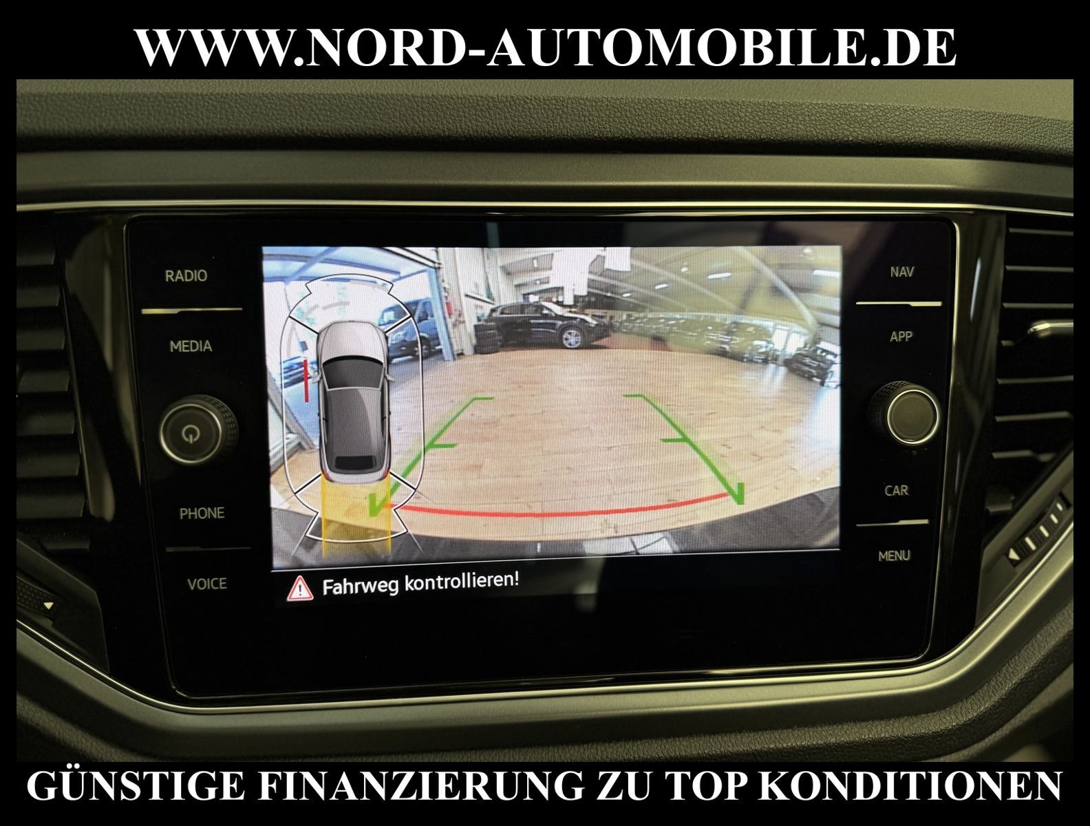 Volkswagen T-Roc 1.5 TSI DSG R-Line - Samsaru's Car Outlet