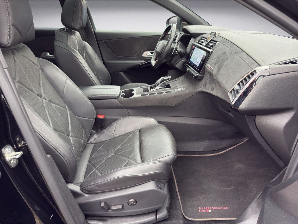 DS Automobiles DS 7 Crossback 225 Performance Line + Leder