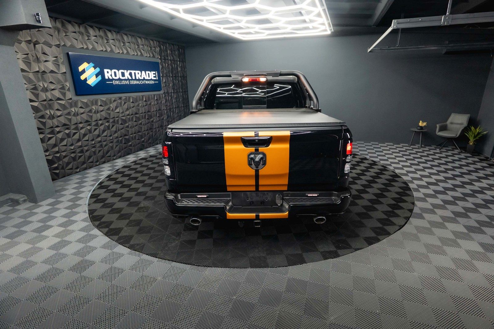 Dodge RAM 5.7 V8 HEMI 4x4 OFFROAD Night-Paket *LED*19%