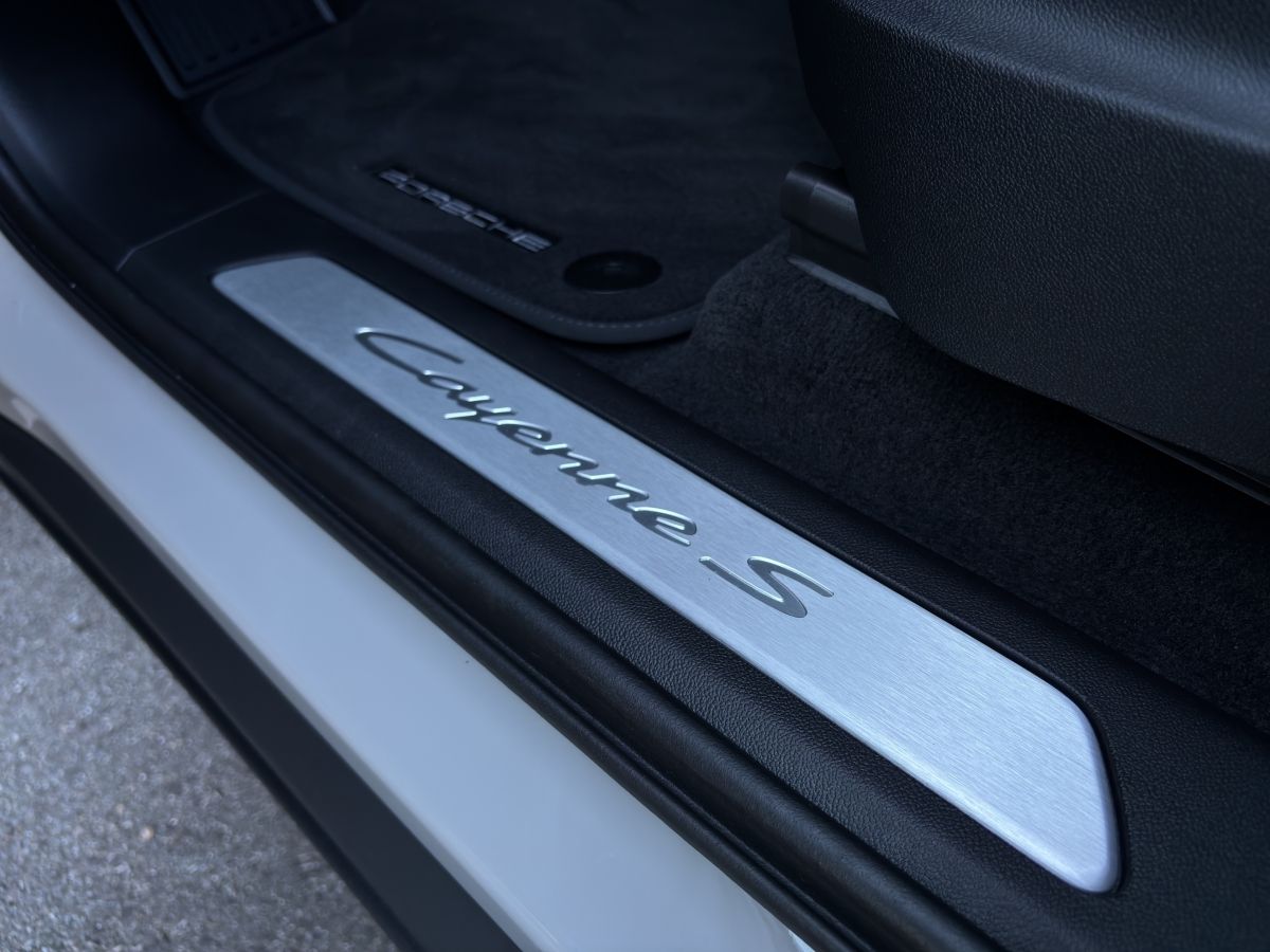 Porsche Cayenne S E-Hybrid Coupe | Sportabgas | el .AHK