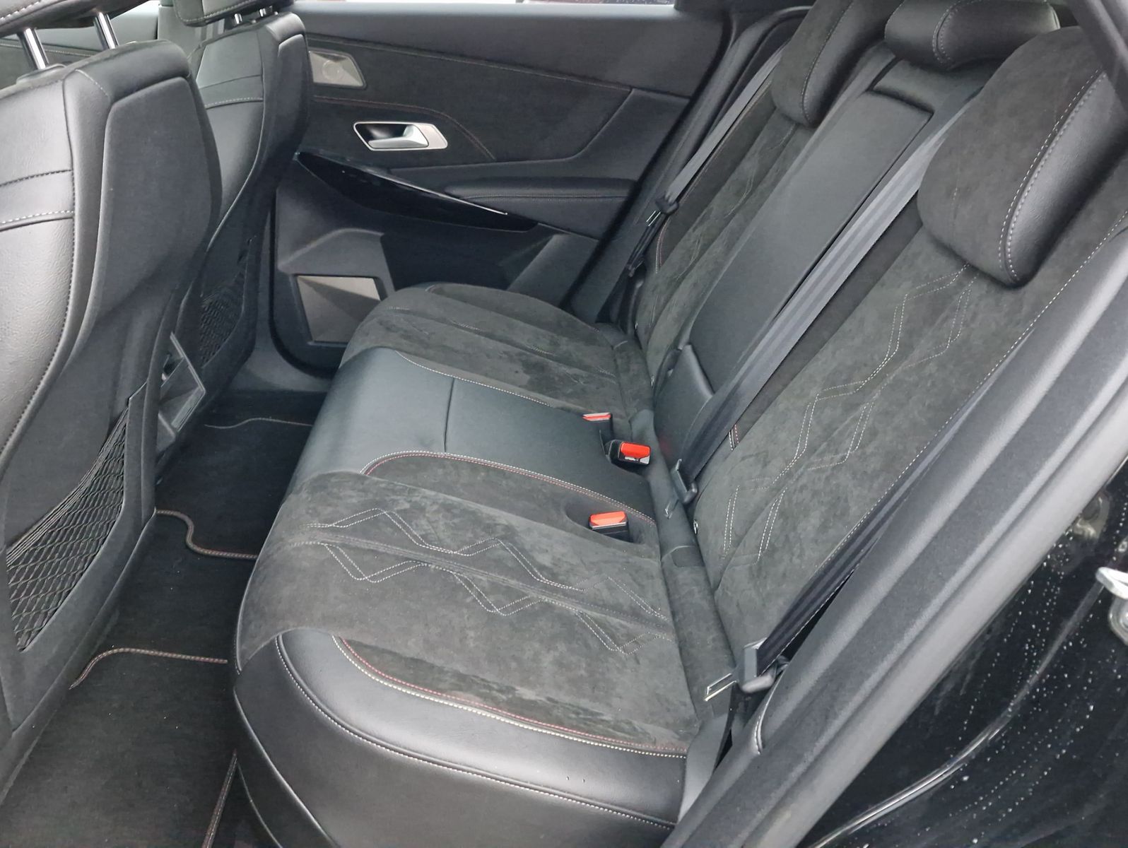 DS Automobiles DS7 Crossback PHEV 225 e-AT Performance Line Nav