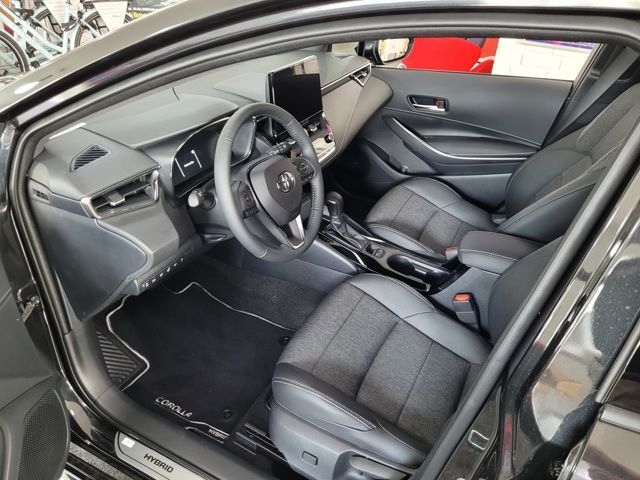 Toyota Corolla 2.0 TS Teamplayer Touring Sports Hybrid