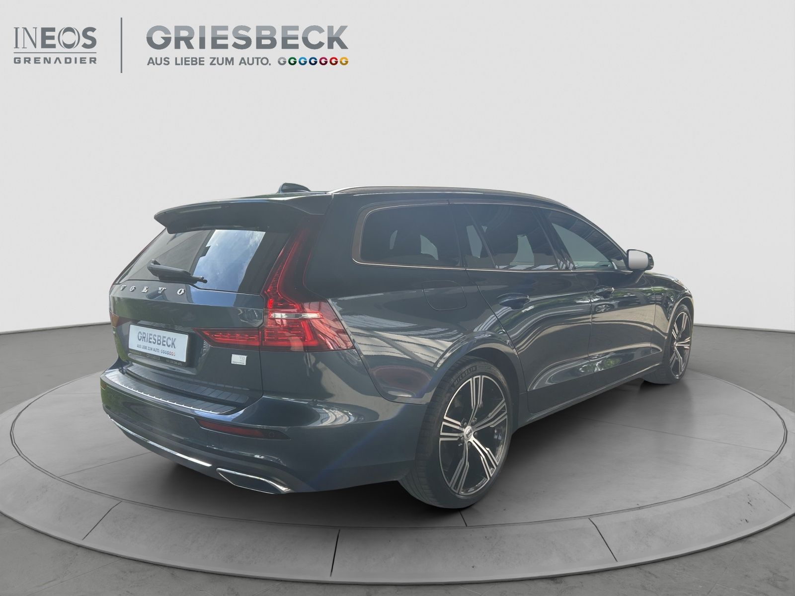 Volvo V60 T8 Plus Bright Recharge LED
