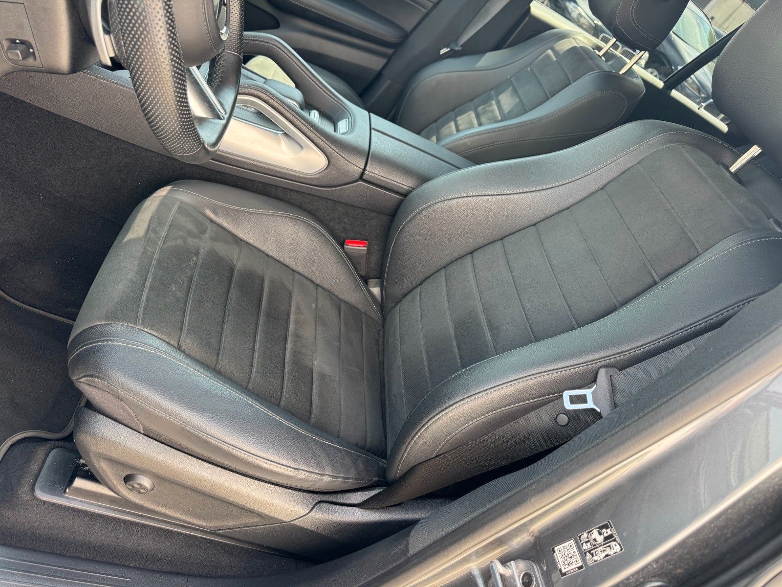 Mercedes-Benz GLE 450d*AMG Line*Burmester*AHK*Pano*360°*LED