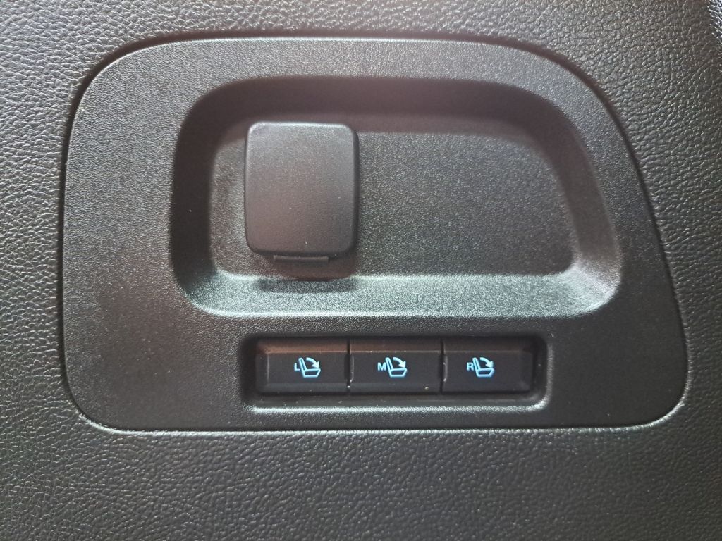 Ford S-Max 2.0  Business Aut. NAVI SHZ ACC LED RFK