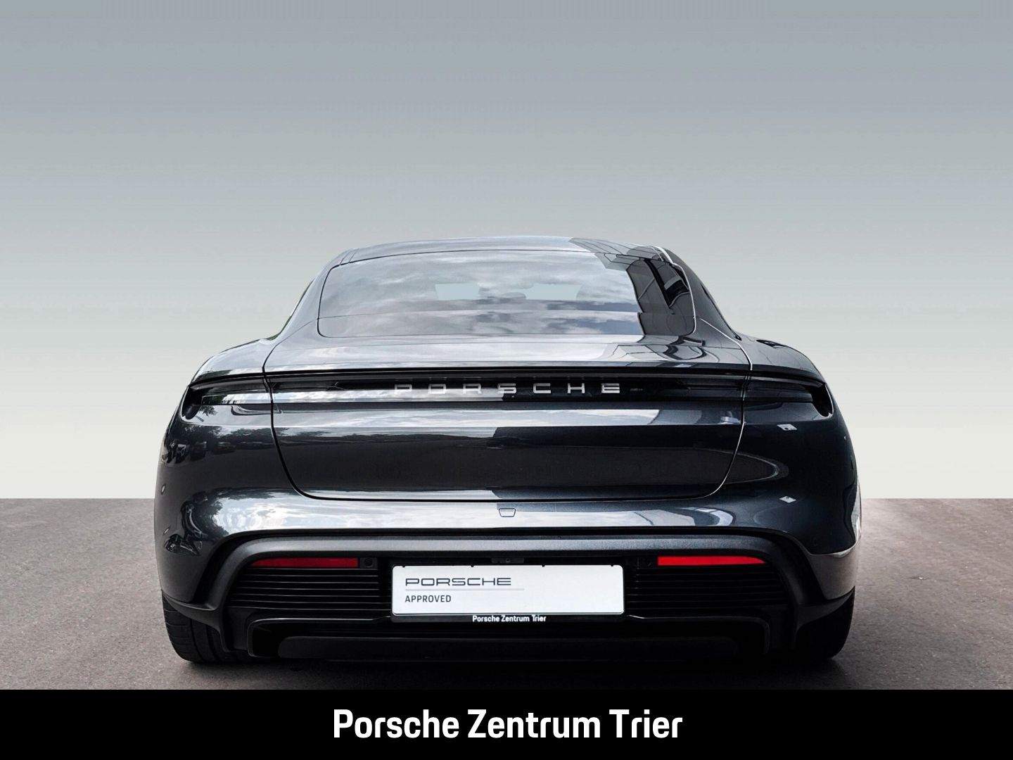 Porsche Taycan Turbo BOSE Panoramadach InnoDrive LED