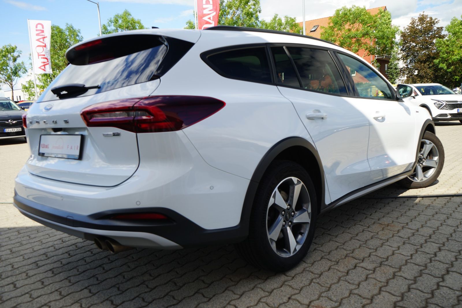 Ford Focus Turnier 1.0 M-Hybrid Active X Aut. LED