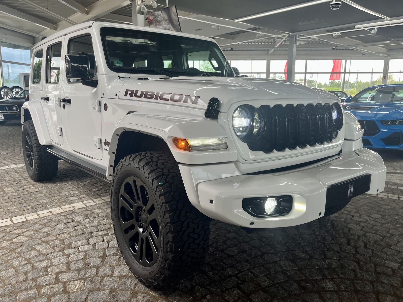 Jeep Wrangler 2.0 Sky One Rubicon Brute Look + Carbon